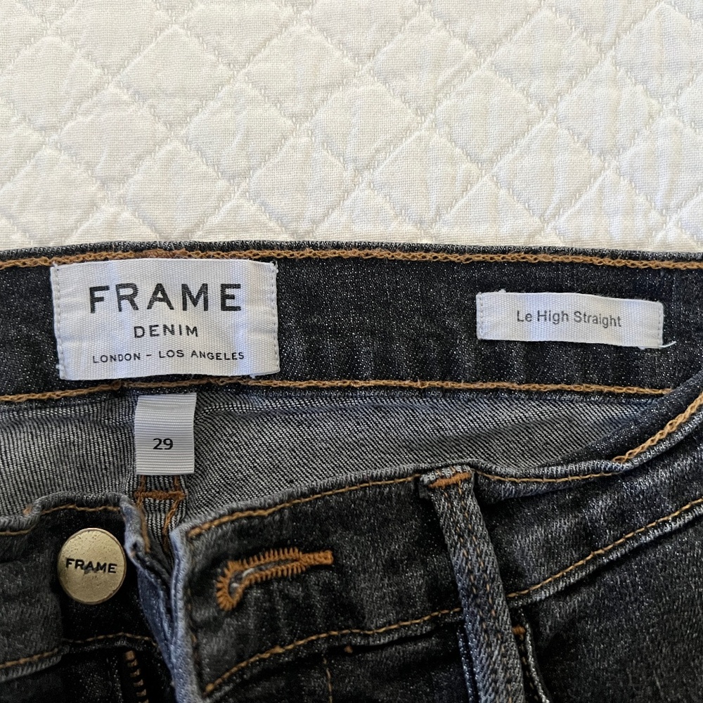 FRAME Le High Straight Jeans
